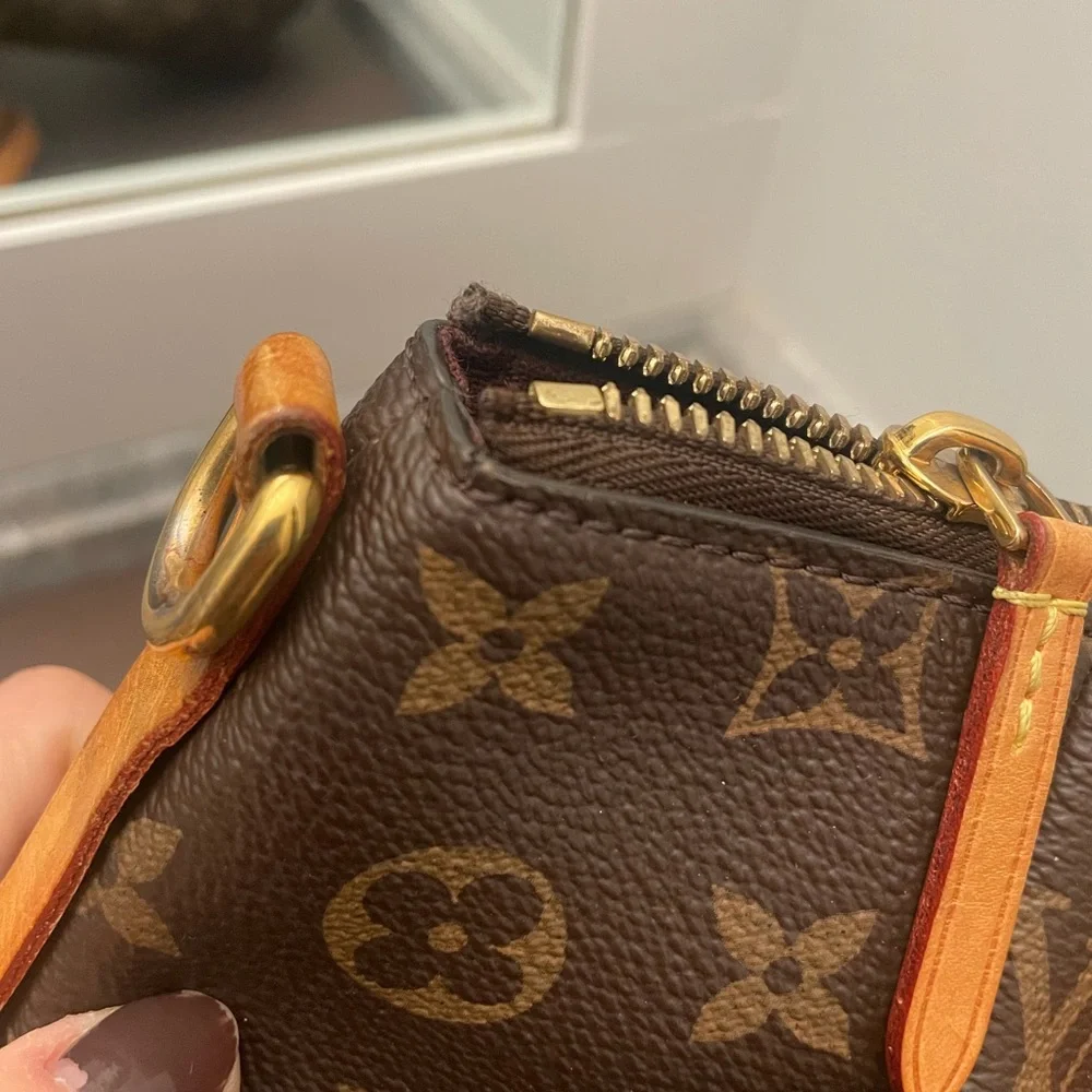 Louis Vuitton Turenne pm - Picture 12 of 16